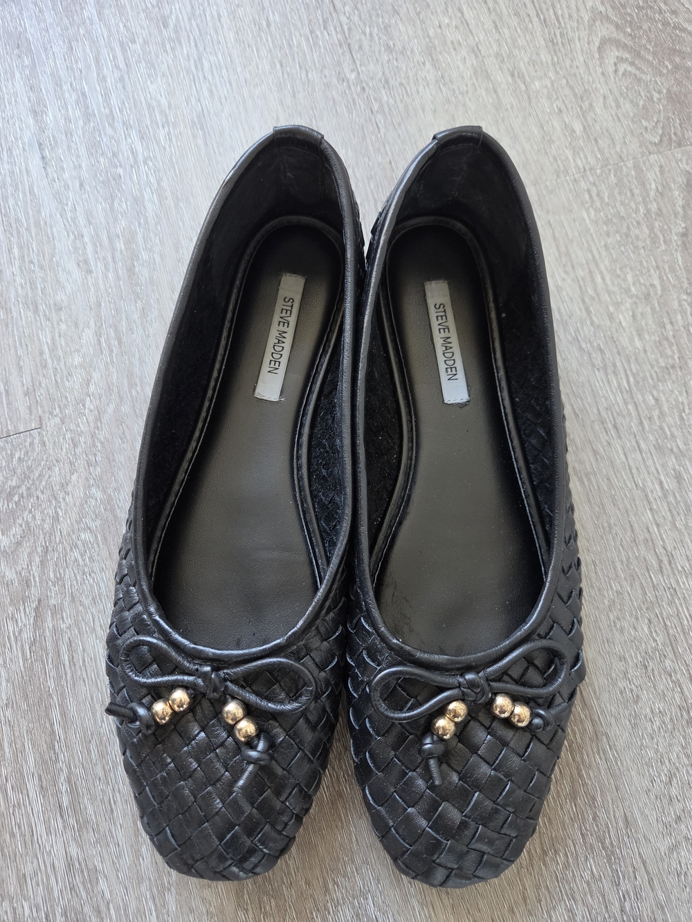Steve Madden Divy Black Woven Leather Ballet Flats Bow Gold Bead Size 8
